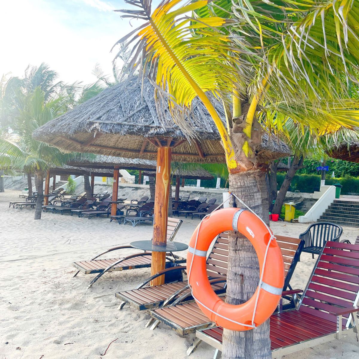 với những bãi biển trung tâm, bãi tắm Sealink mang đến một trải nghiệm hoàn toàn khác biệt: nhẹ nhàng, tình cảm và riêng tư